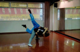 Hán Ruì executing a technique
