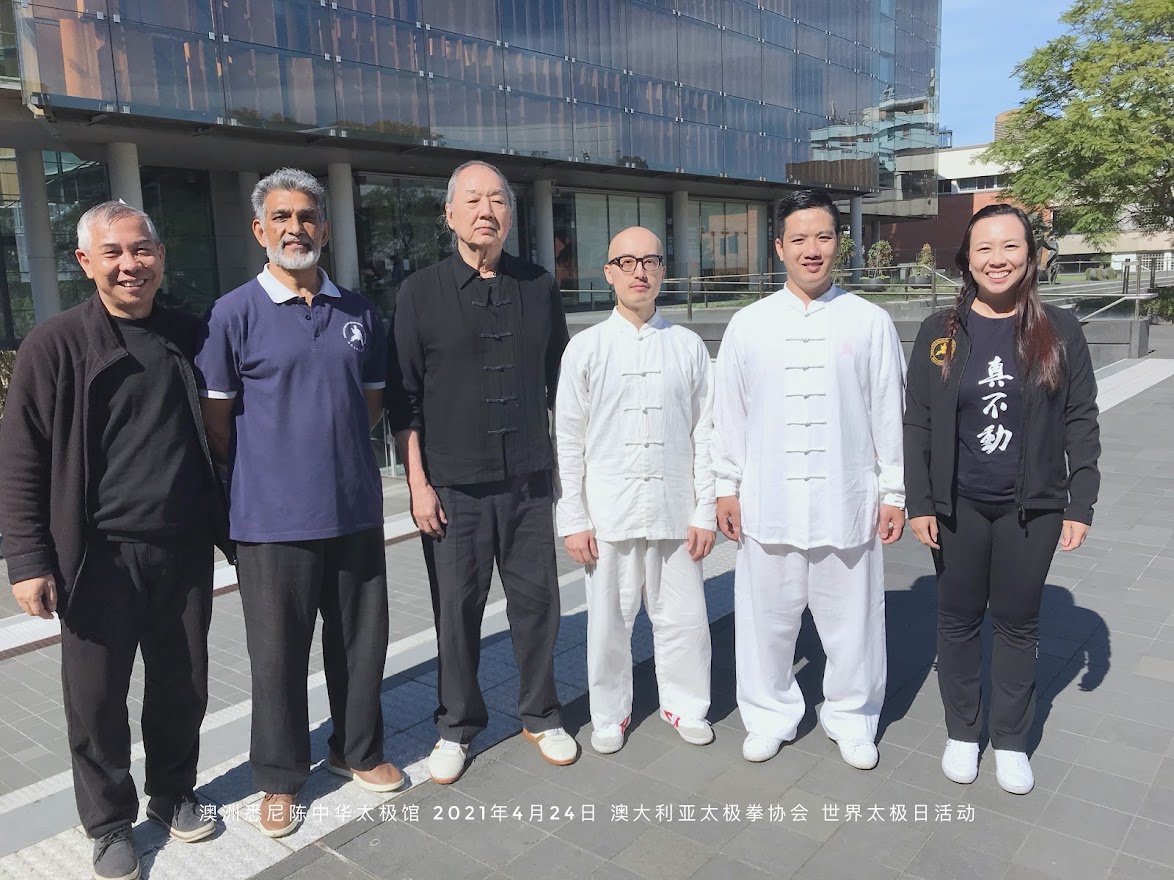 Disciples John Ho, Paul Pryce, John Saw, Brian Chung, Ling Zili, Janet Ho